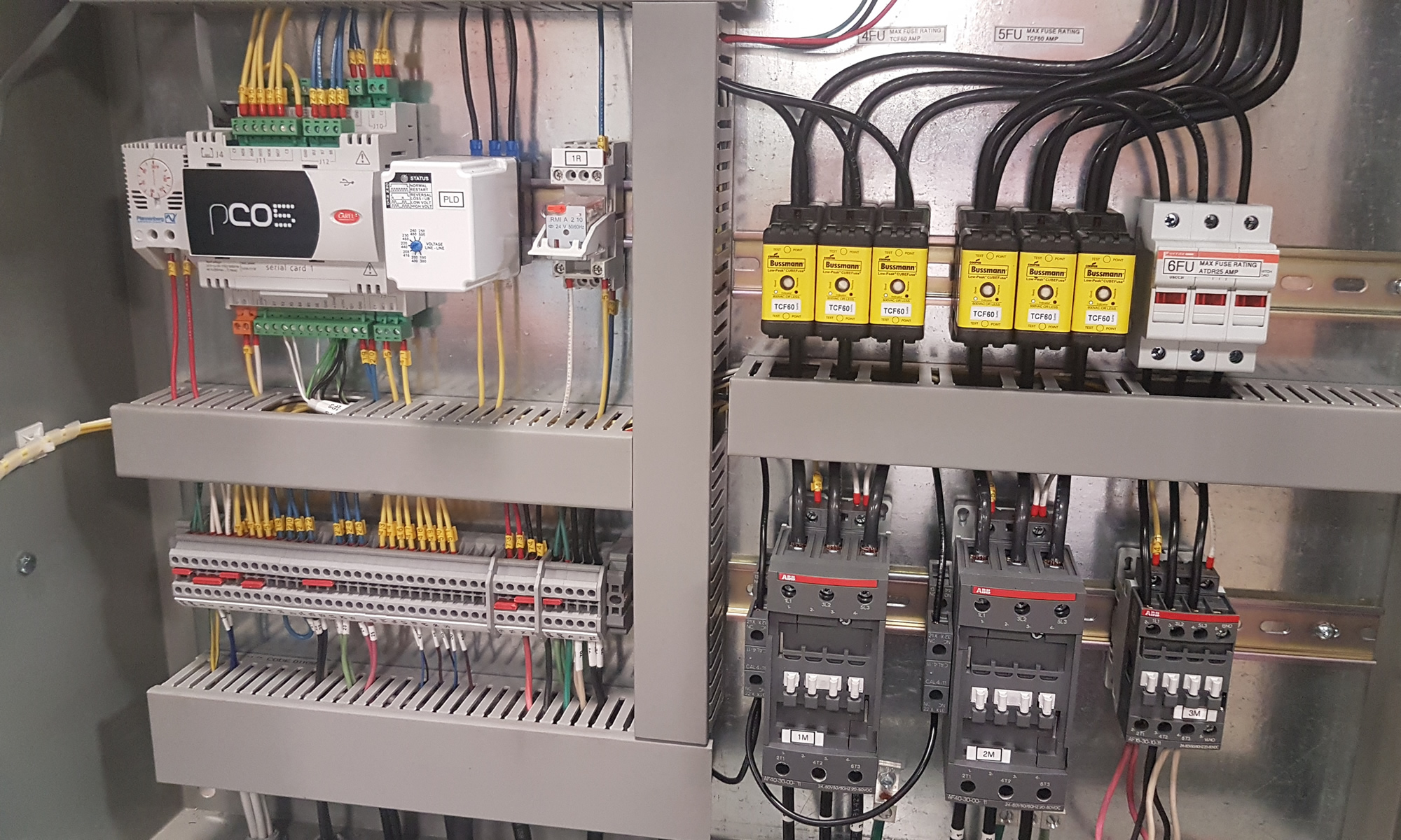 Controllers For Monitoring Modular Chillers